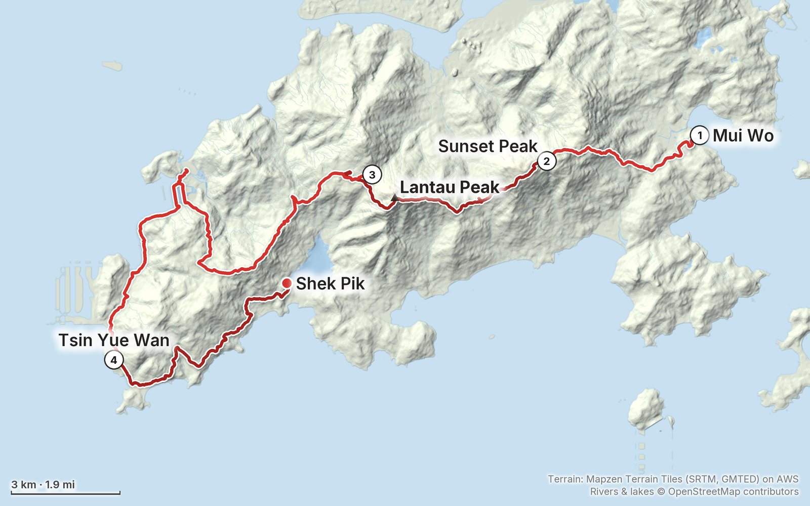Relief map of the Lantau Trail route: 4 days drawn in red with numbered day starts, labelled Mui Wo, Shek Pik, Lantau Peak, Tsin Yue Wan and Sunset Peak.
