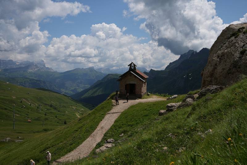 A small chapel on the Viel dal Pan trail on Day 3.