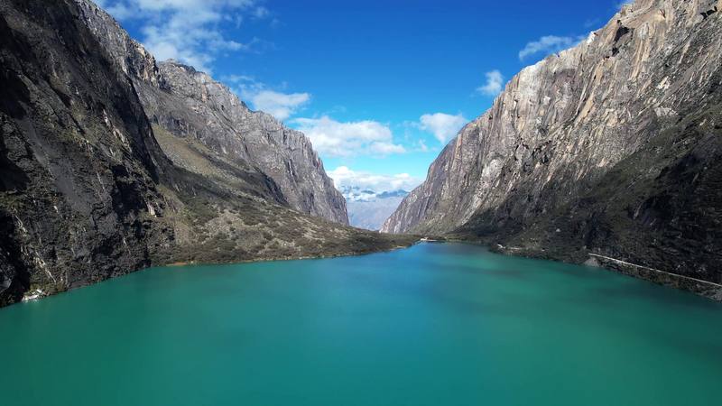Chinancocha, the first Llanganuco lake, where Day 1 starts.
