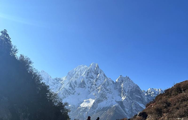 Leaving Bimthang on the morning of Day 10.