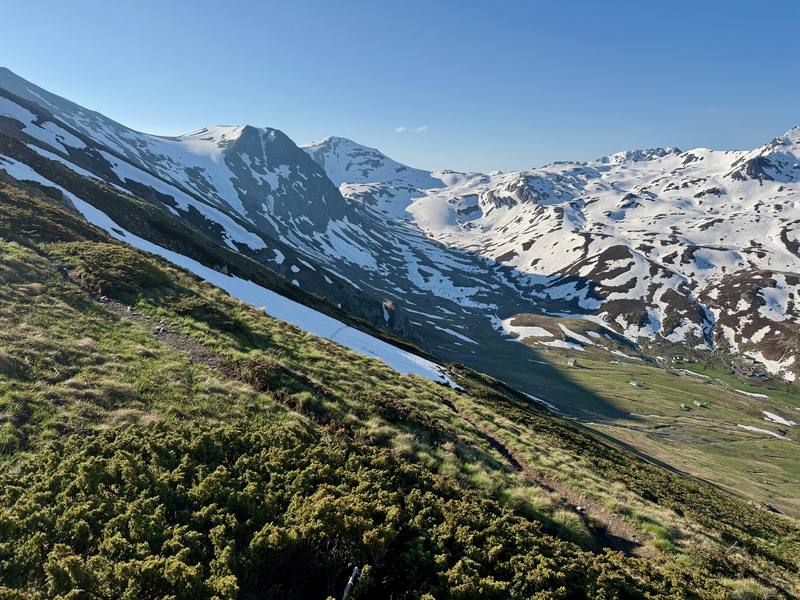 The icy slopes near where I turned back on Day 6.