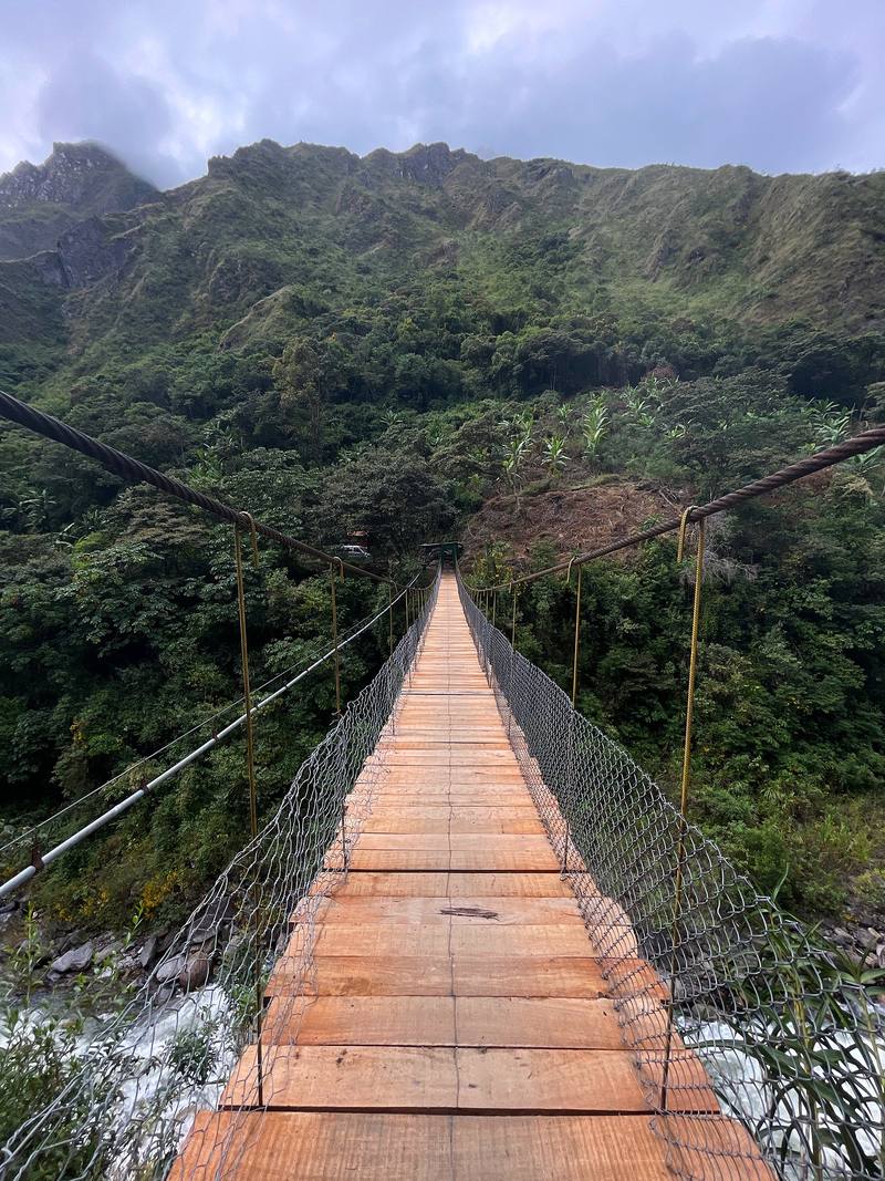 A suspension bridge on the way down from Llactapata, Day 3.