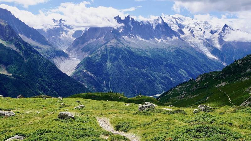 The balcony path from La Flégère toward Planpraz, Day 11 (2019).
