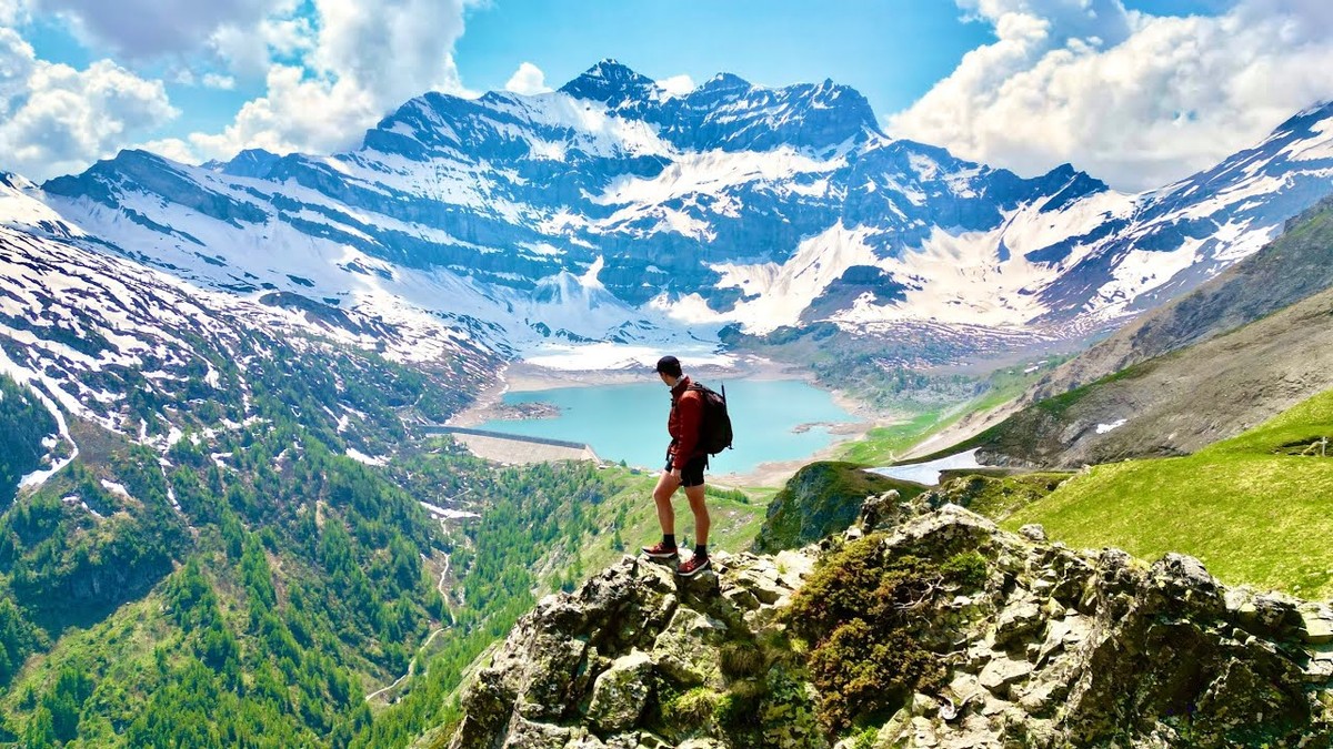 Tour des Dents du Midi, Valais, Switzerland